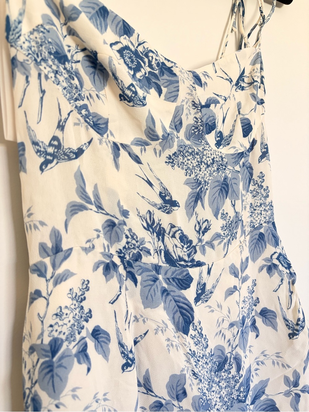 Reformation Petites Kourtney Midi Dress Size 0P, Floral Light Blue Ivory, NWT - Picture 3 of 15